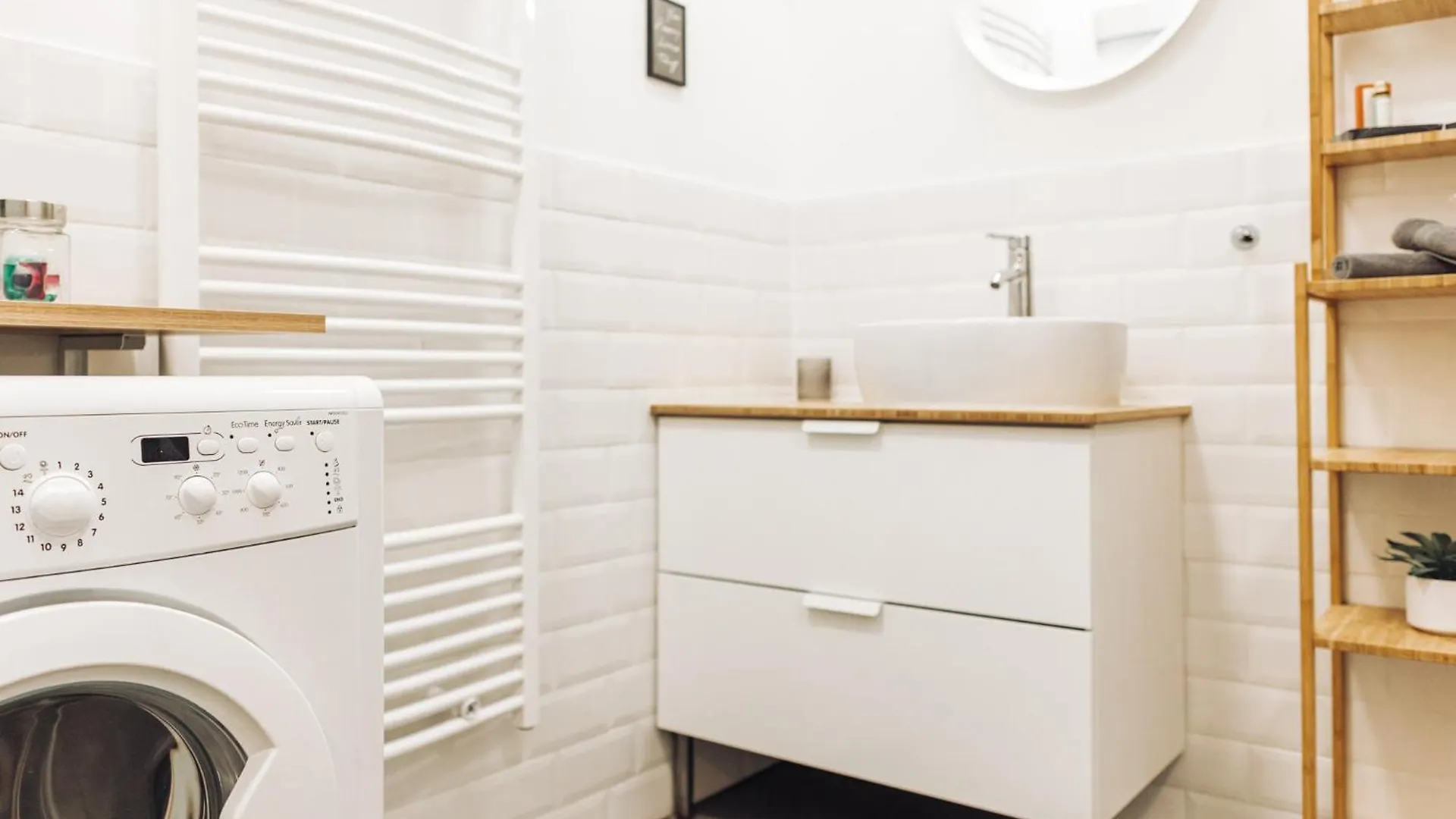 Comfy Designer Apartment In Ruin Pub District Budapest Hungary